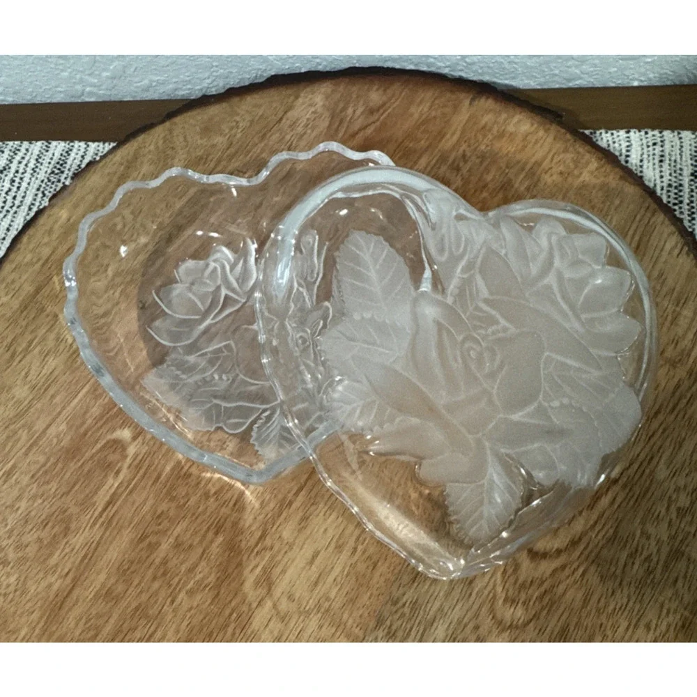 Home Beautiful Dish Crystal Covered Heart Box Rose Pearls Serve Candy Trinket Bo